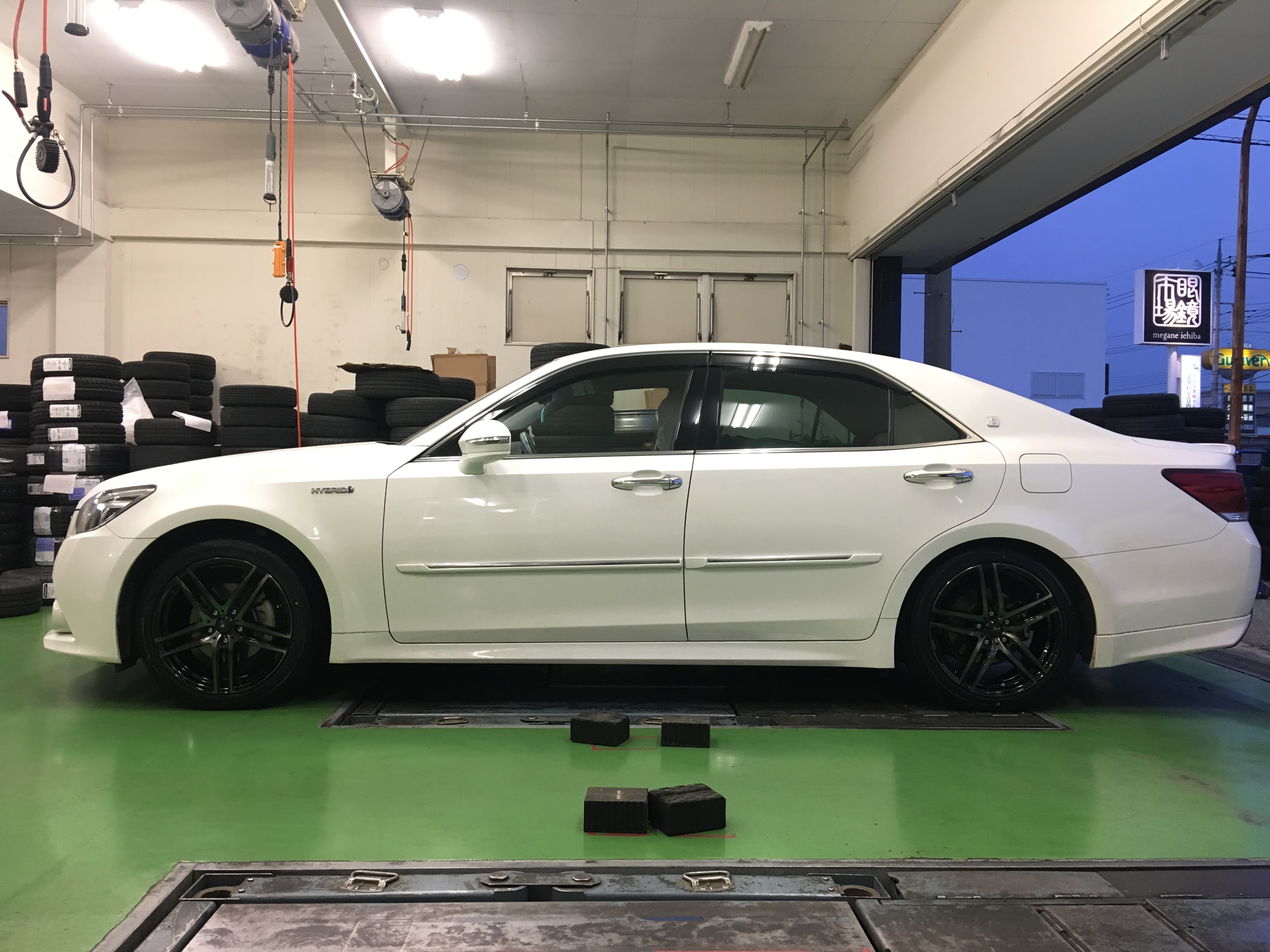 クラウンハイブリッド2 18インチ.JPG